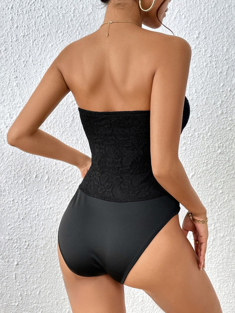 Body sin tirantes con escote en forma de corazón