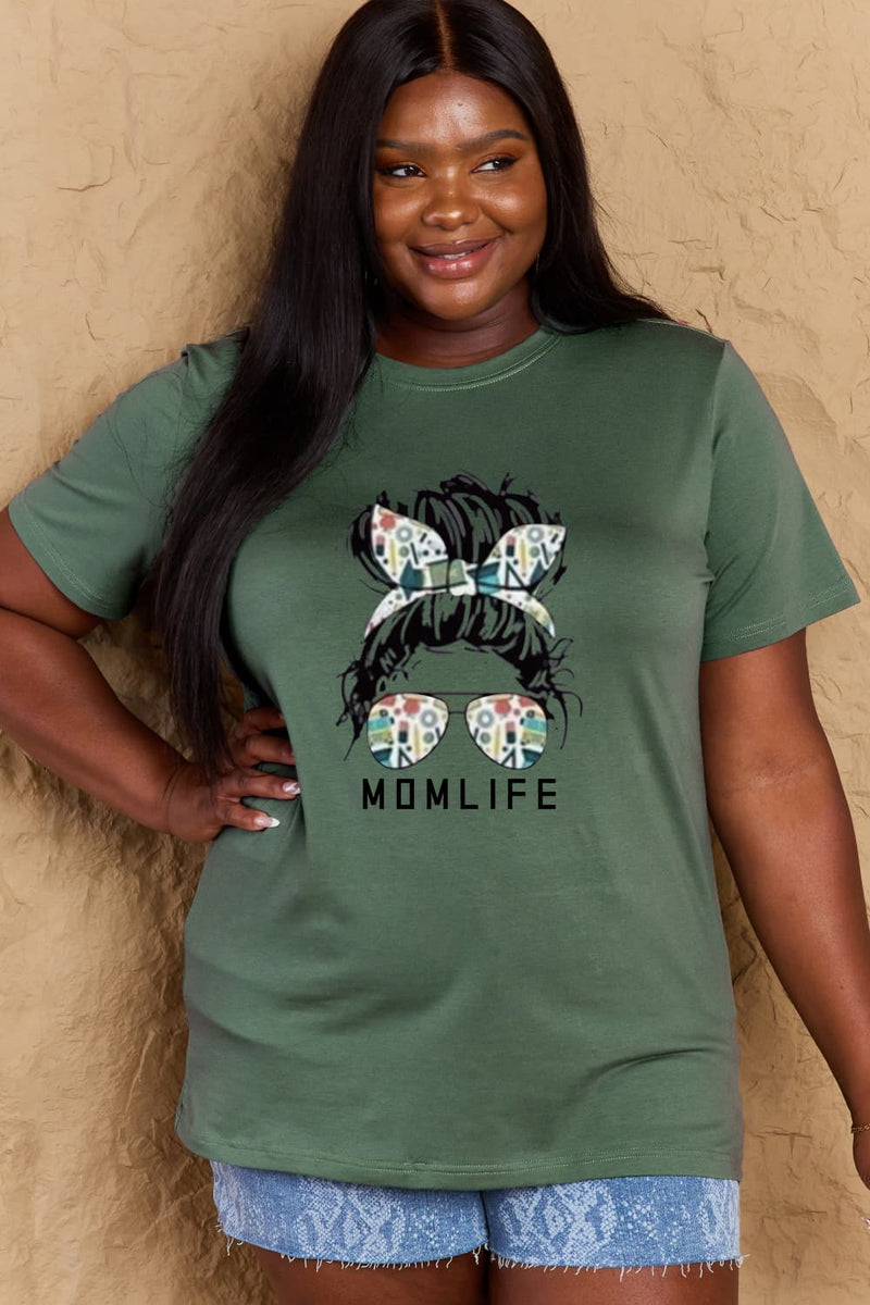 Camiseta de algodón con gráfico MOM LIFE de tamaño completo de Simply Love