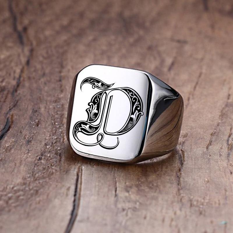 Men's Vnox Retro Initials Signet Ring - AM APPAREL